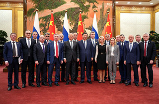 Хохлома. Мягкая дипломатия
